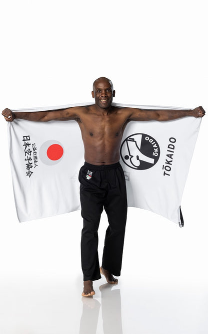 TOKAIDO Karate Badetuch weiß JKA 150 x 100 cm - Mikrofaser Handtuch