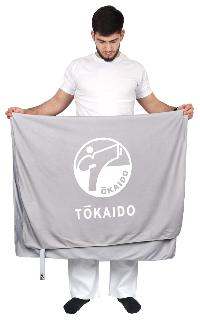 TOKAIDO Karate Badetuch grau WUKF 150 x 100 cm - Mikrofaser Handtuch